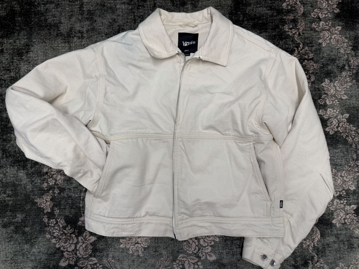Vans Giacche: VANS white denim jacket/ Size S – Nuovo (secondo la descrizione) da Bachenbülach venduto da cec_8j5s