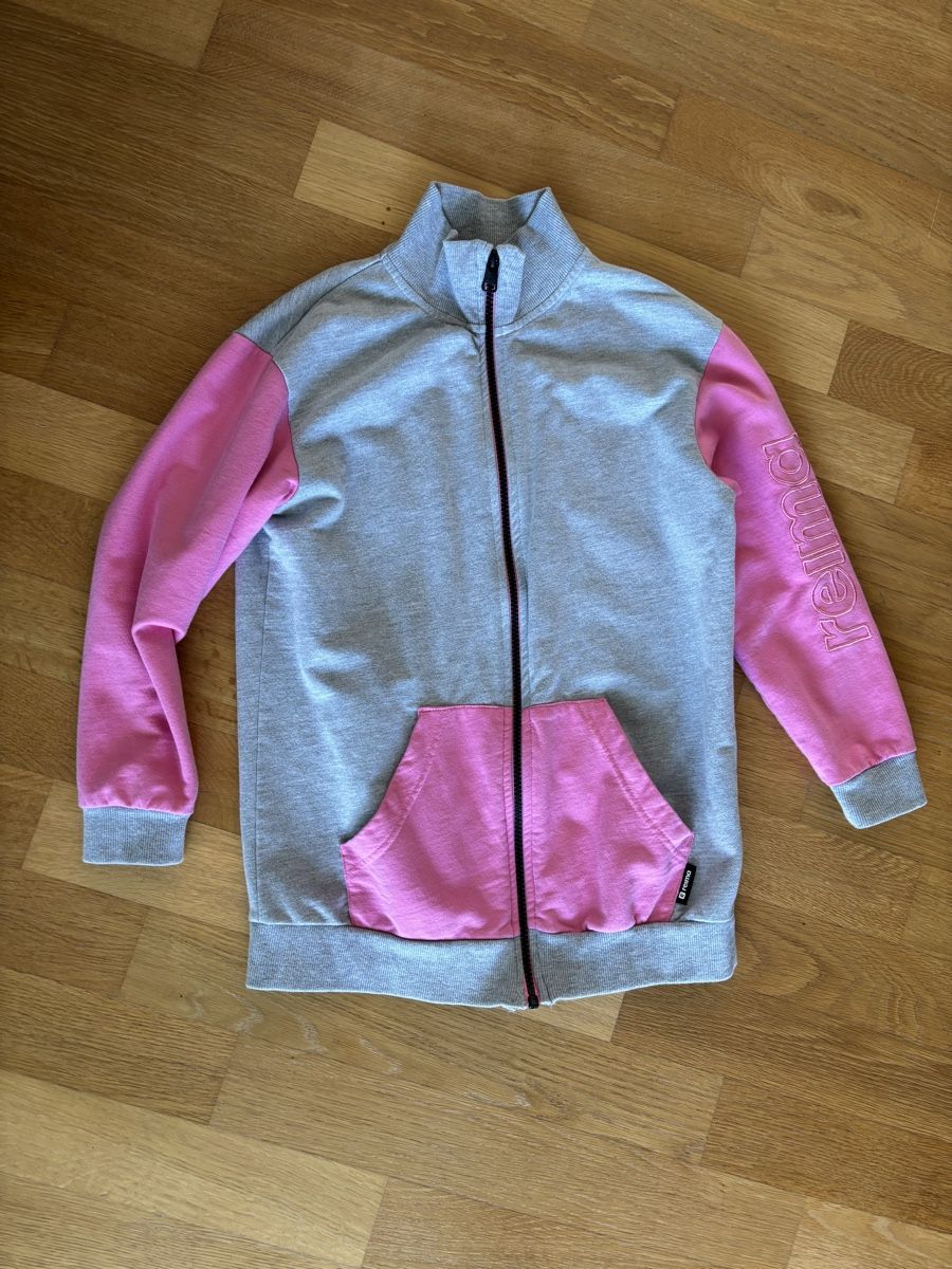 Reima Giacche & Cappotti: Reima Sweatjacke 128/134 Oversized Bio Baumwolle – Nuovo (secondo la descrizione) da Wetzikon ZH venduto da T2blade