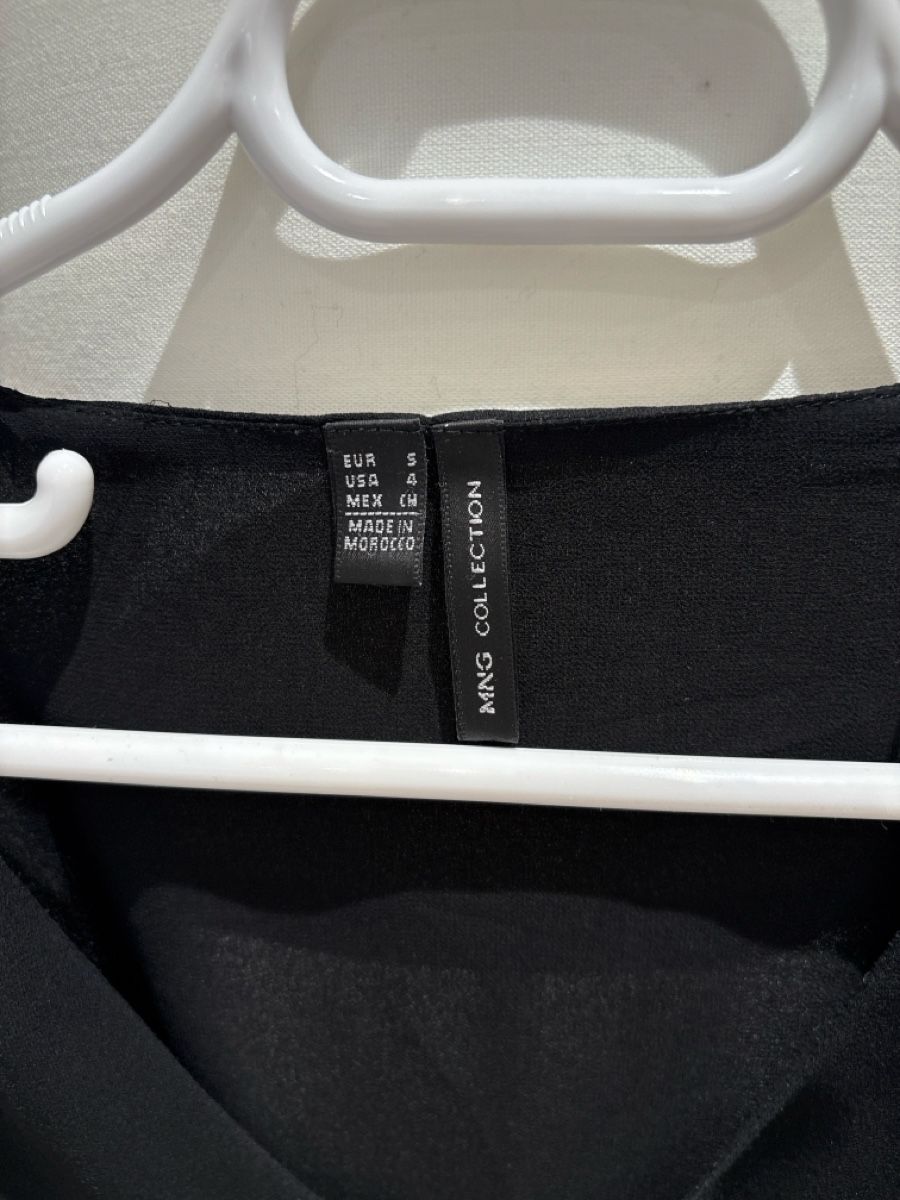 Mango Vestiti: Robe Mango noire – Usato da Zürich venduto da col_w79f 2