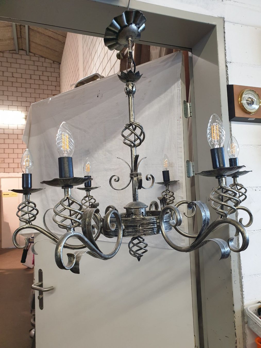 Lampadari & plafoniere: Kronleuchter 6 Armig Schmideisen – Usato da Wädenswil venduto da tome70 2