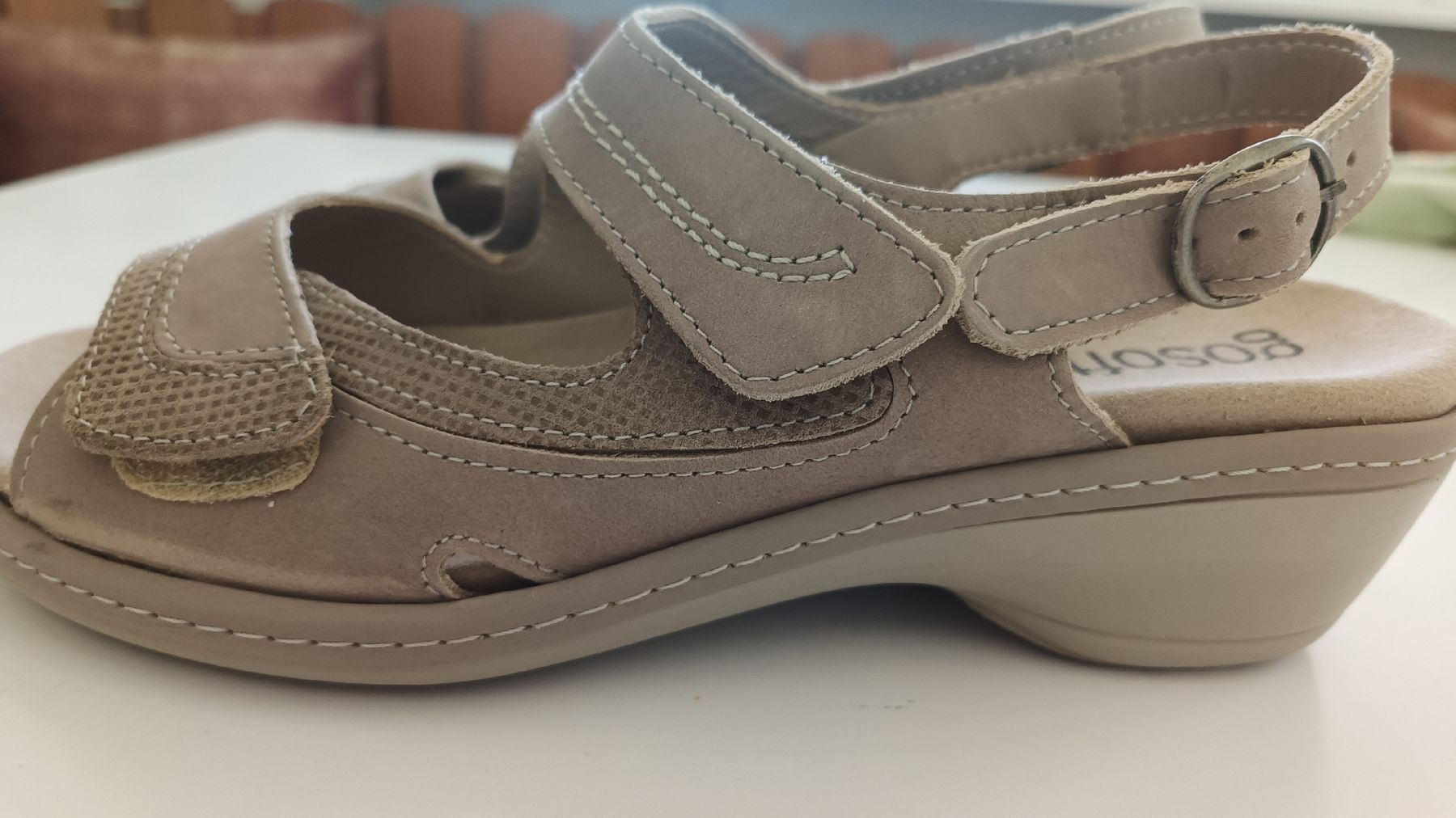 Scarpe da donna: Sandalen 39 beige – Usato da Villmergen venduto da toptip1970 1