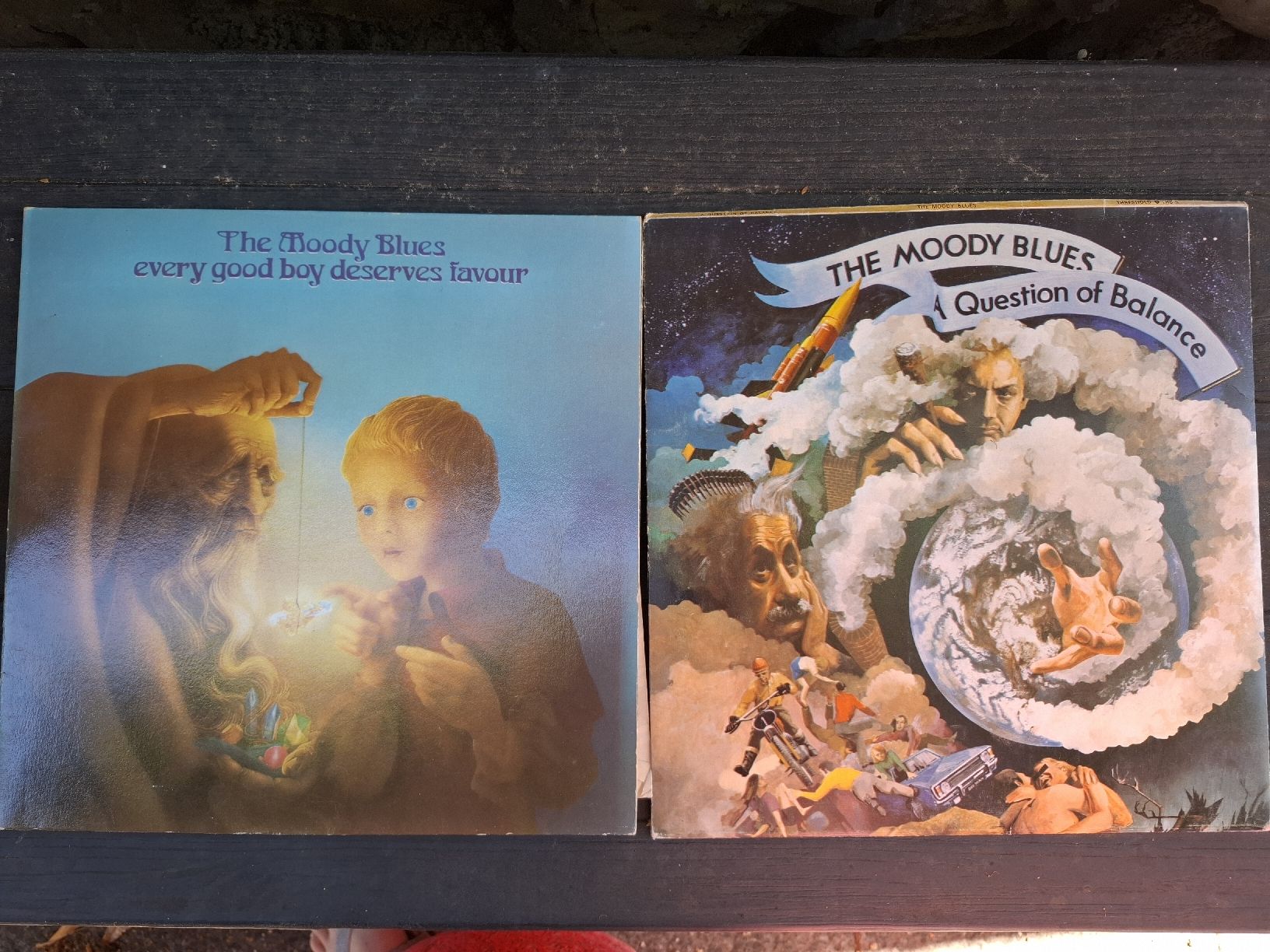 Vinyles: The Moody Blues 2 vinyles – D'occasion à Chernex par delfafine