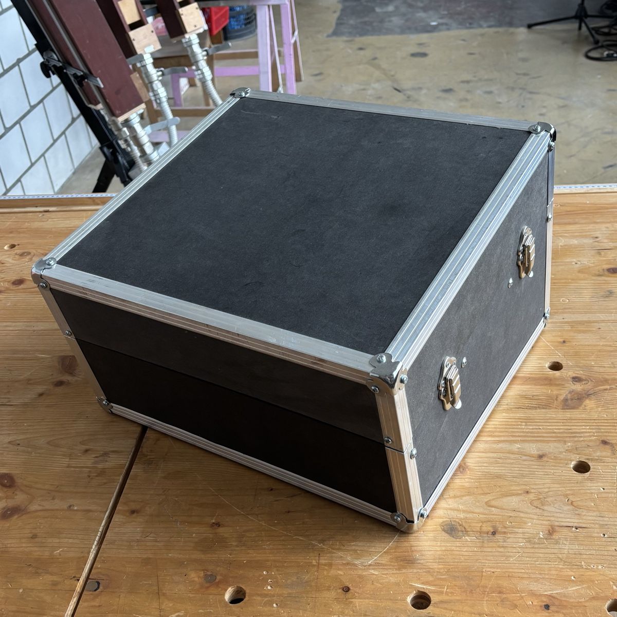 Instruments de musique: Eurorack Case mit Stromversorgung 9U, 84HP – D'occasion à Bern par simonlanz1