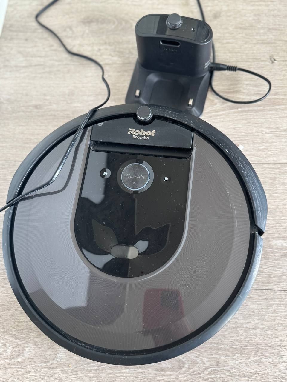 Irobot Staubsauger & Zubehör: iRobot Roomba i7 Vacuum Cleaner - Excellent Condition! – Gebraucht aus Baar von san_bq6v 1