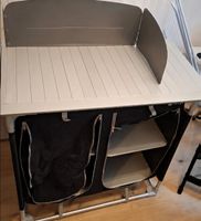 Gebrauchter Campingküchenschrank mit Windschutz zu verkaufen