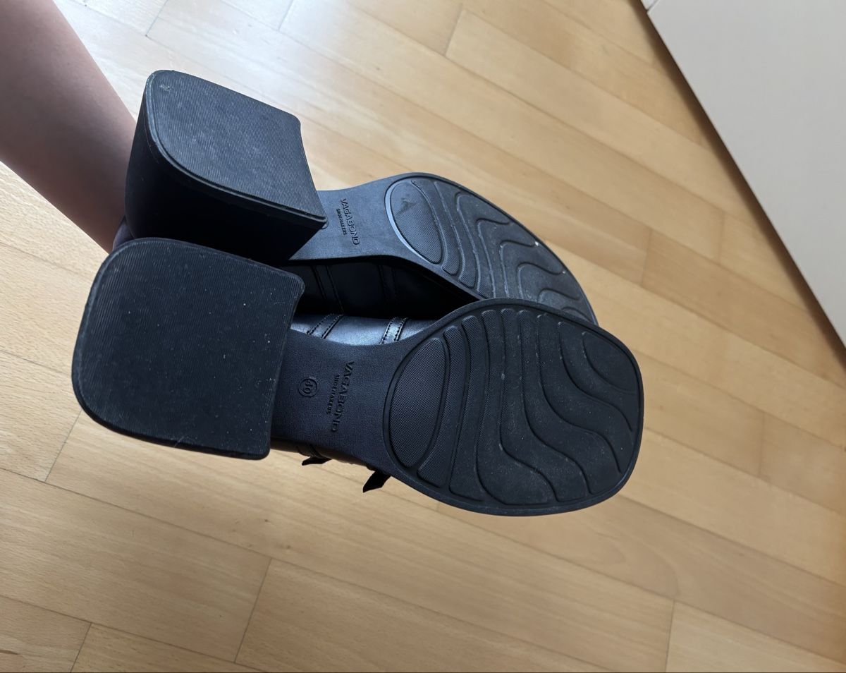 Vagabond Damenschuhe: Vagabond Pumps Mary Jane EU 40 – Gebraucht aus Küssnacht am Rigi von anihihi 3