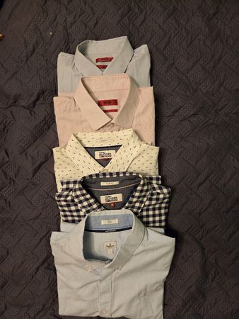5x Chemises Hugo Boss, Tommy Hilfiger, Pepe Jeans M/L