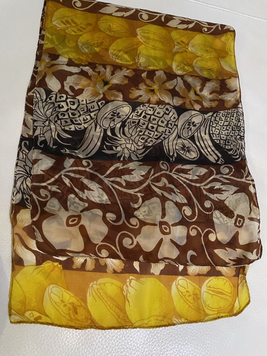 Foulard & Sciarpe: Seiden Schal 🌸 – Usato da Opfikon venduto da Luis144 4