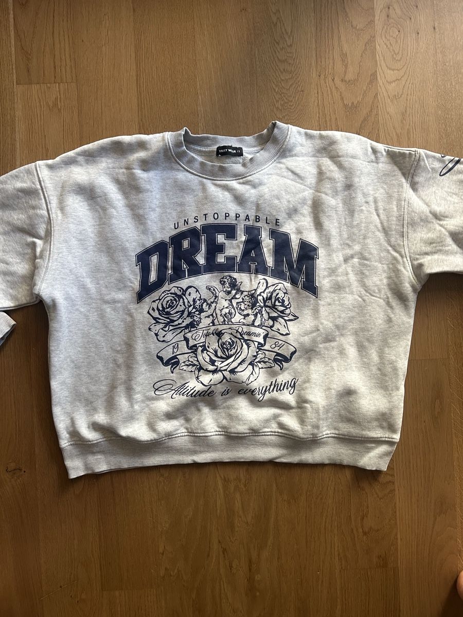 Pulls & Sweat-shirts: Pullover Dream – Neuf (Voir description) à Schöftland par DesignbyNaja