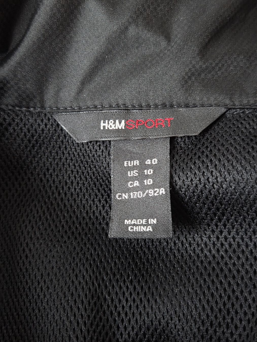H&M Giacche: schöne Windjacke, Jacke, H&M sport – Nuovo (secondo la descrizione) da Wiesendangen venduto da Sinhuk 4