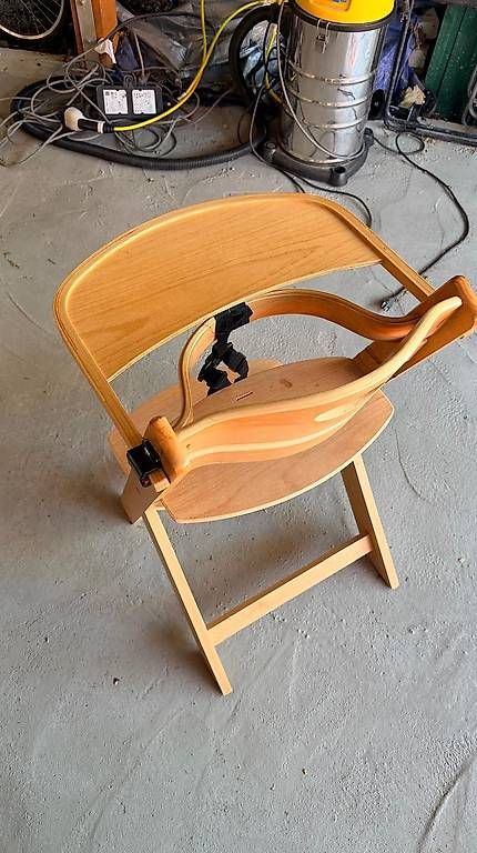 Chaises hautes: Kinder Hochstuhl – D'occasion à Wiler b. Utzenstorf par Rishi_5 1