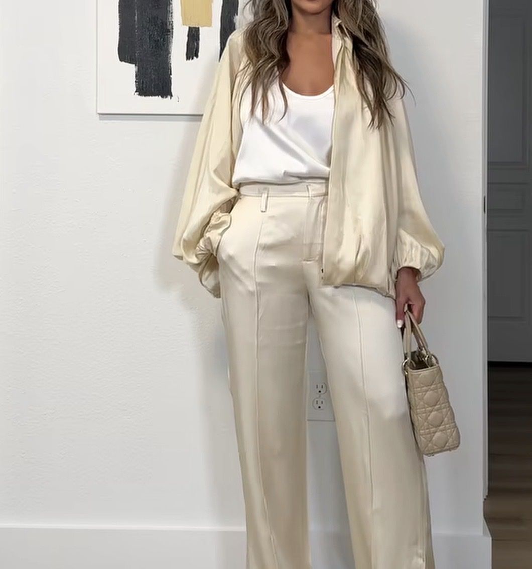 Zara Giacche: Zara jacke creme Viskose M – Usato da Port venduto da 11.12