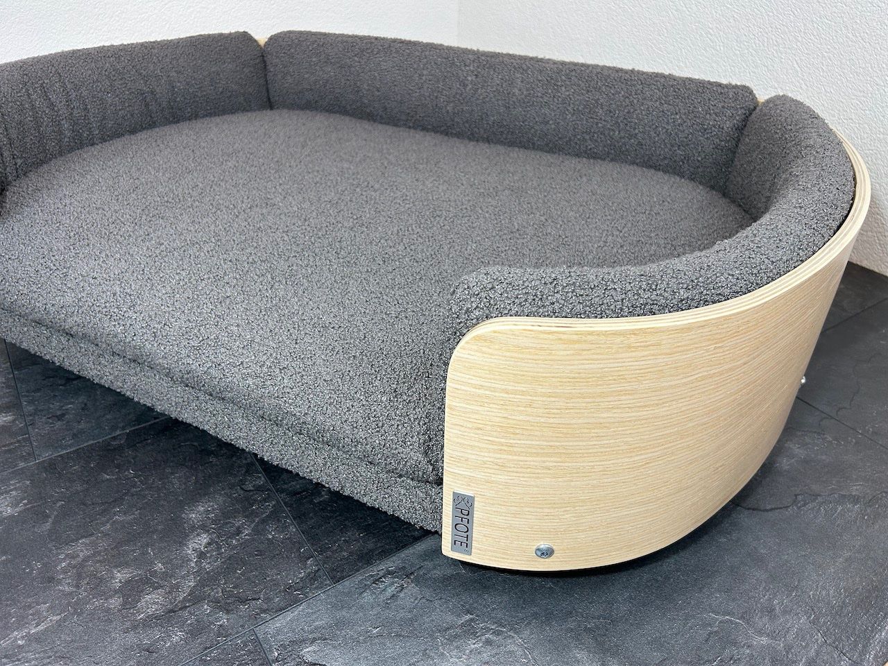 Cucce & Letti: PFOTE® Hundesofa aus Sperrholz – Nuovo e nell'imballaggio originale da Sirnach venduto da XELOonlineGmbH 9