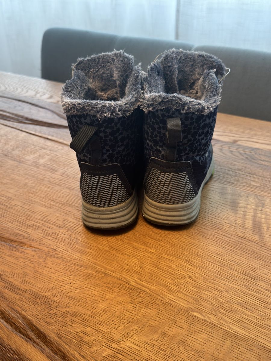 Scarpe per ragazze: Vado Winterstiefel Goretex Gr. 29 – Usato da Urtenen-Schönbühl venduto da Stephchen 2