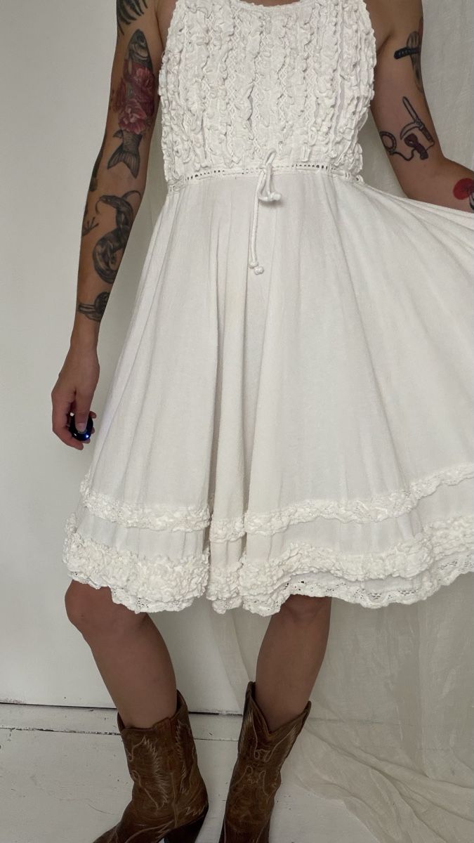 Kleider: Cotton White Dress Size M – Gebraucht aus Knonau von Grapesvintage 5