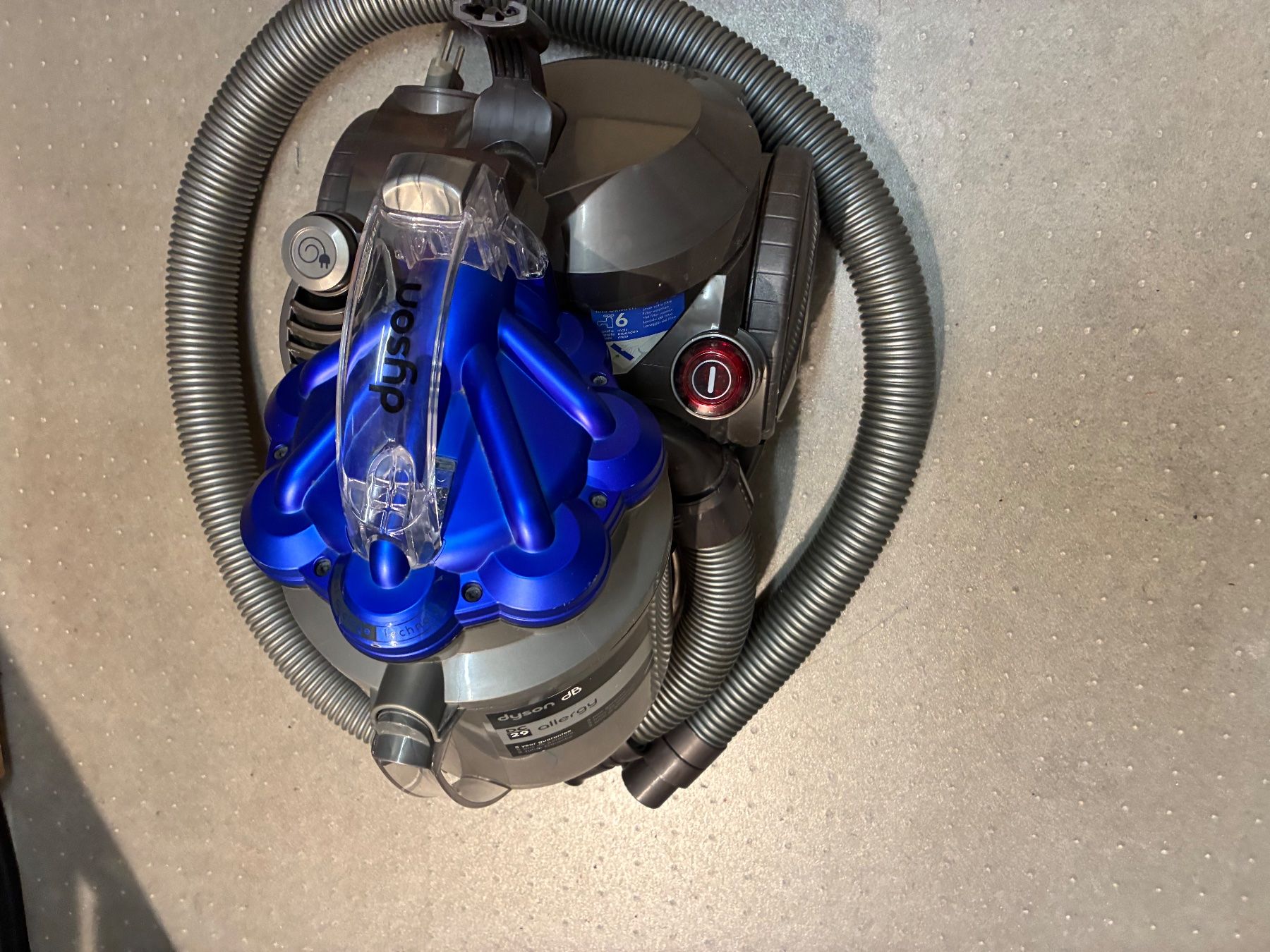 Dyson Aspirapolveri & Accessori: Dyson DC  29 – Usato da Hendschiken venduto da zkos 3