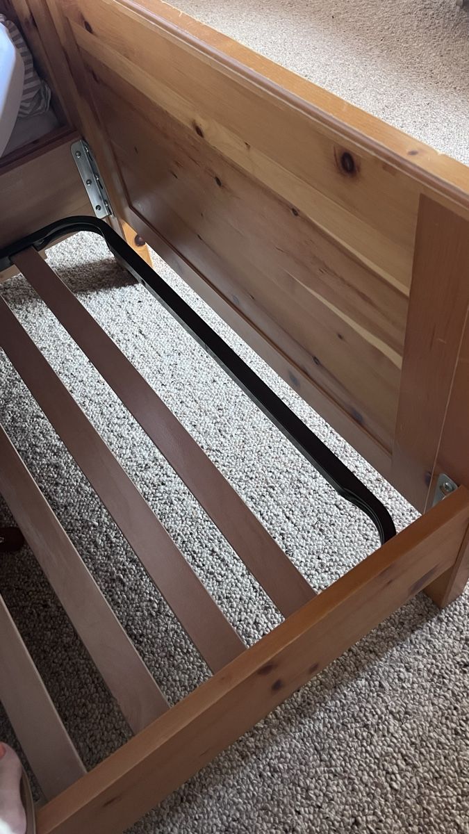 Lits: 2x Einzelbett mit Schnitzerei 90x200 – D'occasion à Laax GR par mic_f96f 1