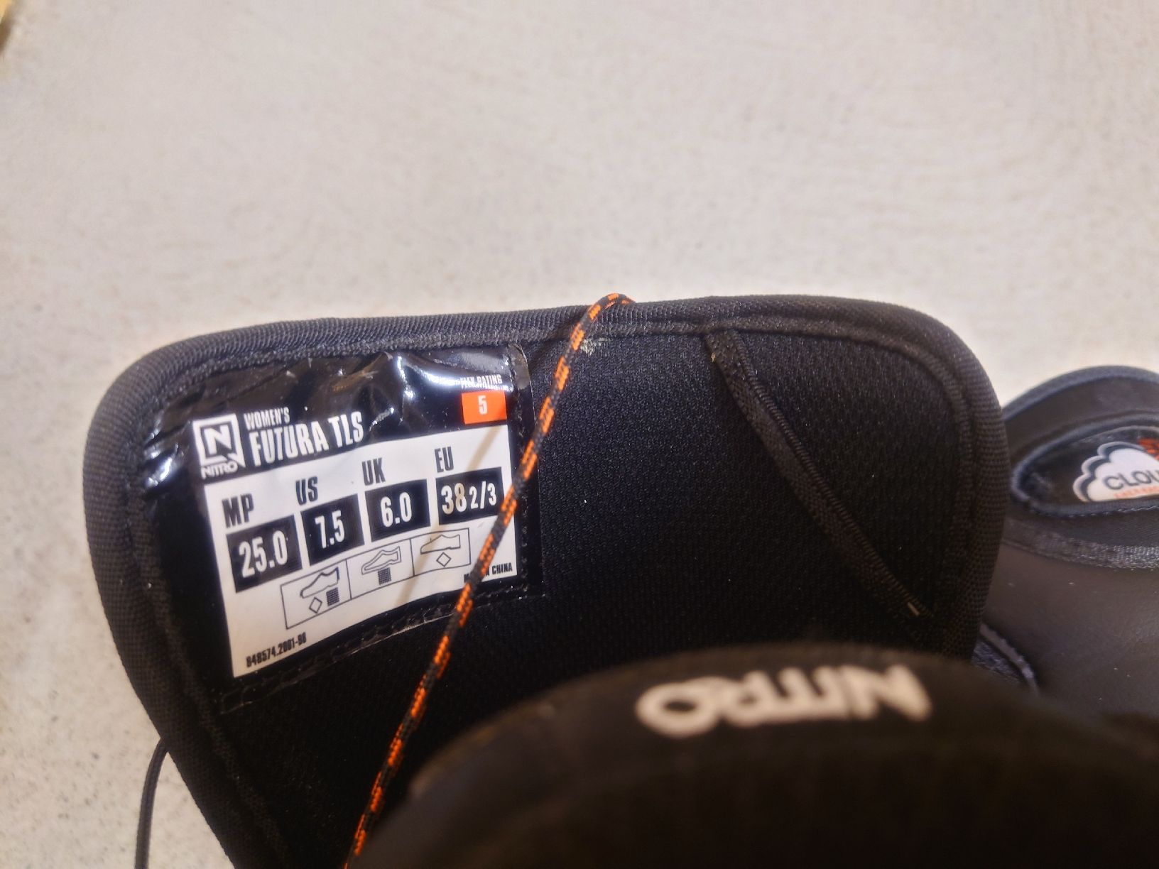 Snowboard Nitro Chaussures femmes: Nitro Snowboard Schuhe (Gr. 38 2/3) – D'occasion à Murten par alau3 1