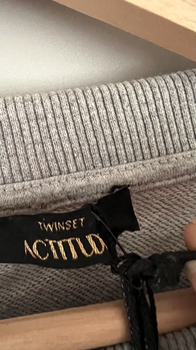 Twinset Maglioni & Felpe: Twinset jumper with beads – Nuovo e nell'imballaggio originale da Zürich venduto da dei_7djh 4