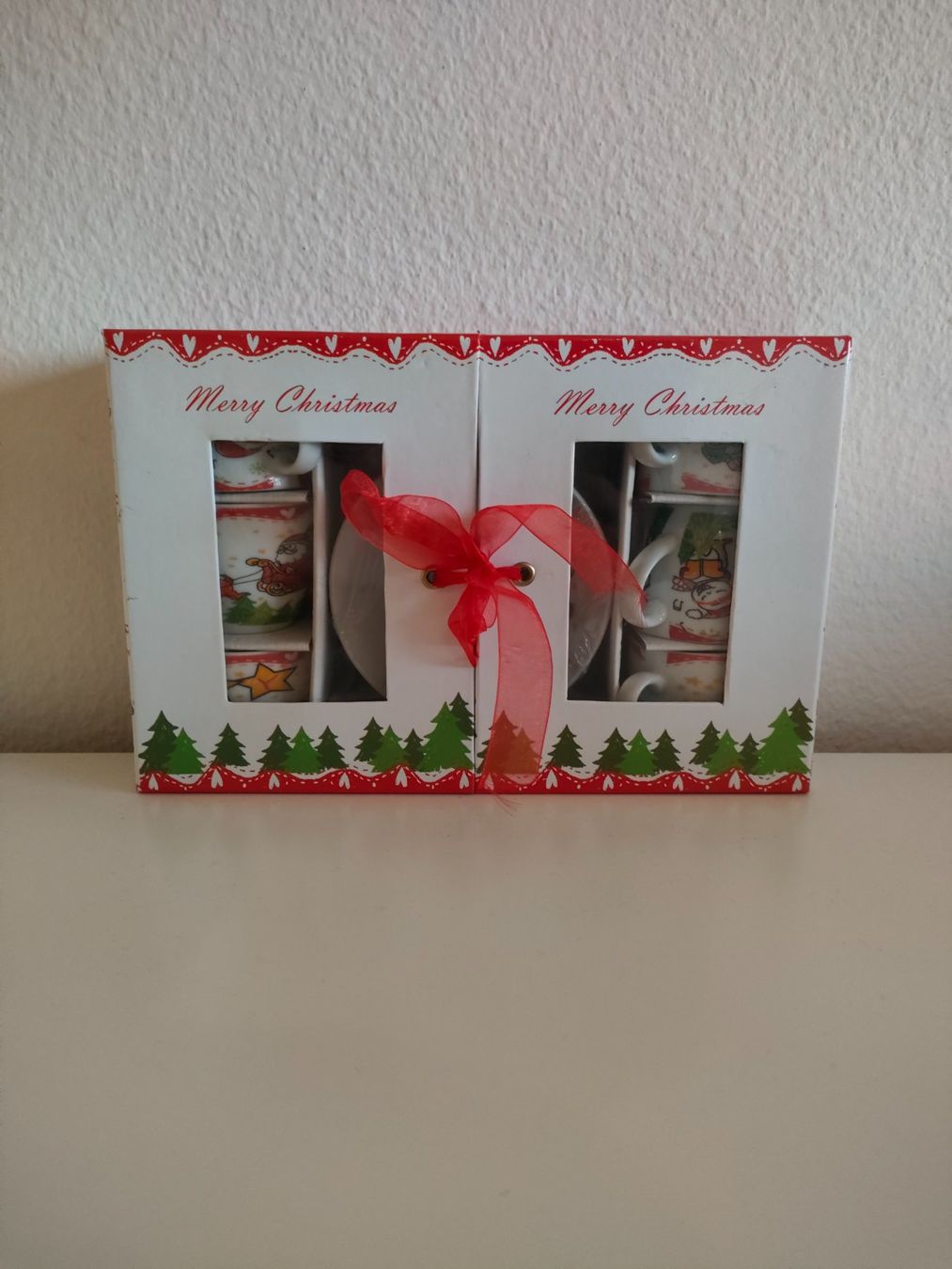 Set di piatti: Wunderschönes 12-teiliges Espresso&Tee Set mit Xmas Muster – Nuovo e nell'imballaggio originale da Dietikon venduto da MJ_Sporting 1