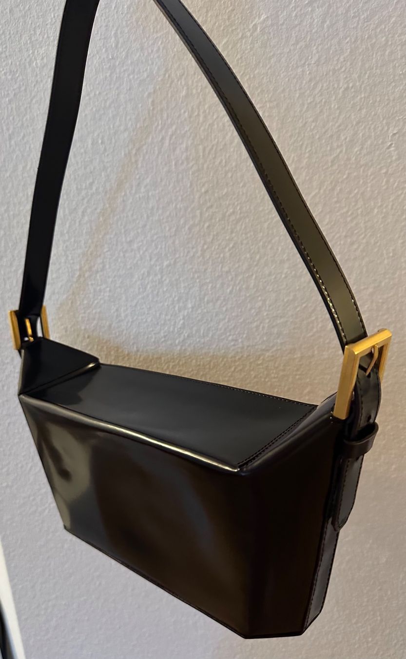 Borse da donna: BY FAR CELESTE Schultertasche aus Leder Damen – Nuovo e nell'imballaggio originale da Zürich venduto da kuz_9ghl 2