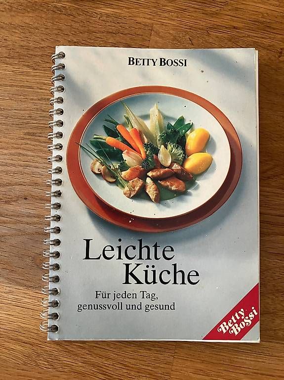 Libri: 4 Betty bossi Kochbücher – Usato da Zürich venduto da hernen 1