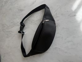 Lacoste Bauchtasche