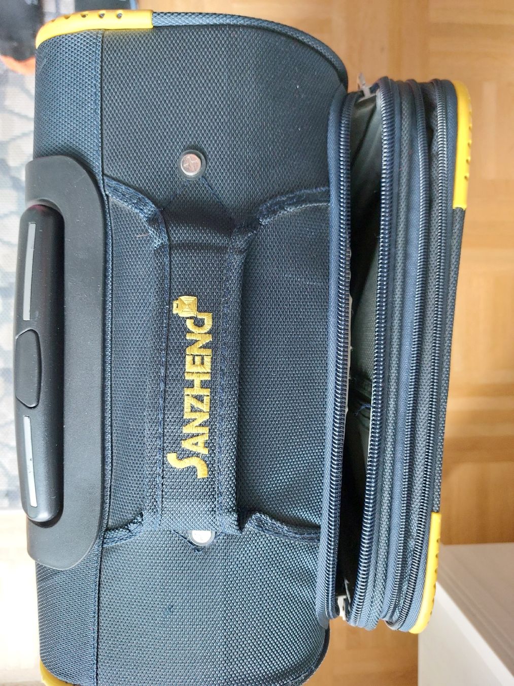 Reisekoffer: Neuwertiger SanZheng Trolley – Gebraucht aus Bern von titaniumsnow 4