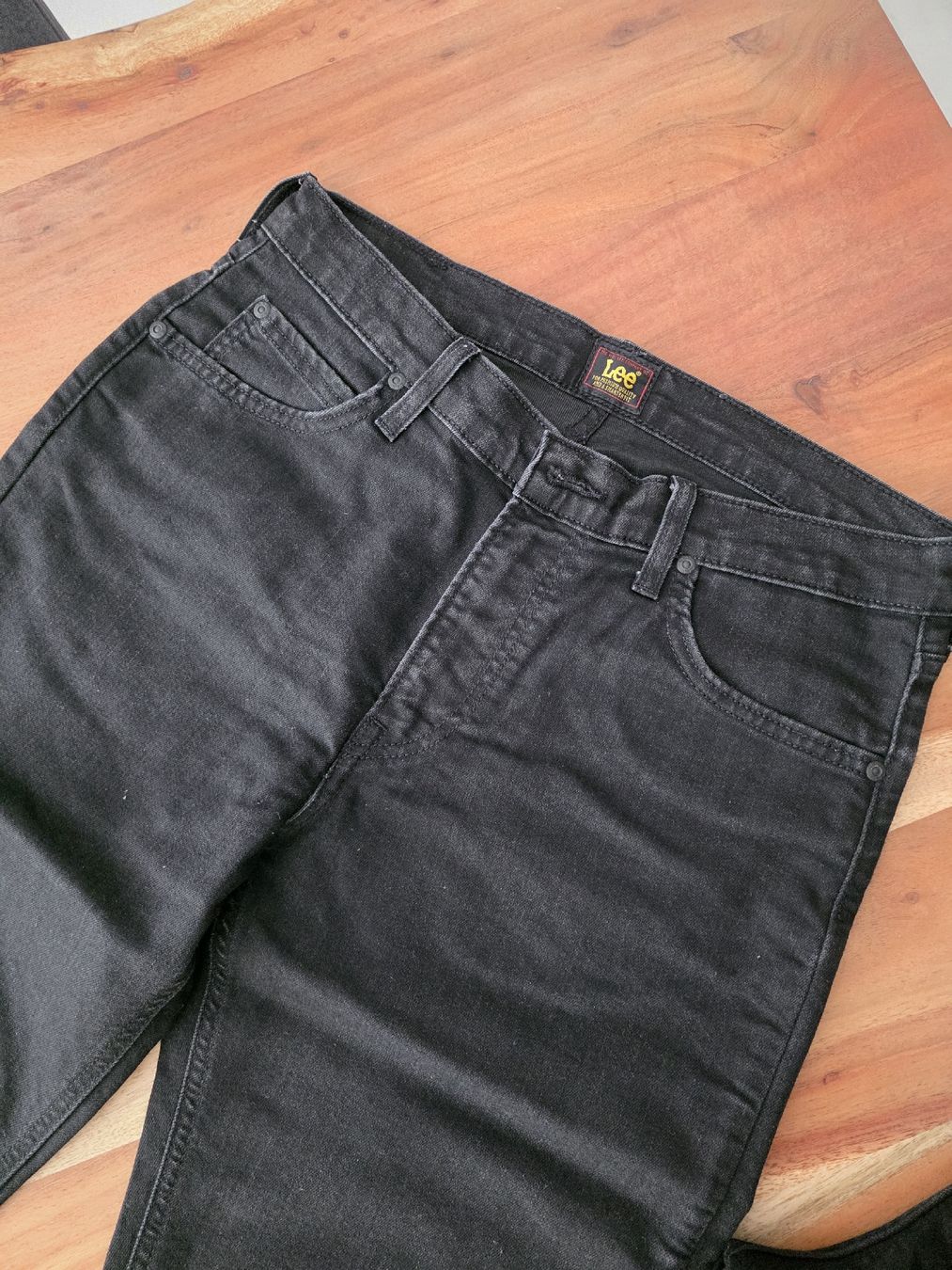 Lee Jeans: Jeans Lee Morton noir – Nuovo (secondo la descrizione) da Cortaillod venduto da ioi_7rq6 2