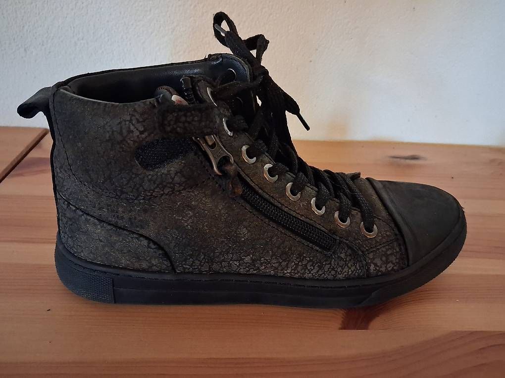 Scarpe da donna: Chaussures Jochie&Freaks cuir 37 – Usato da Gorgier venduto da babsi2222