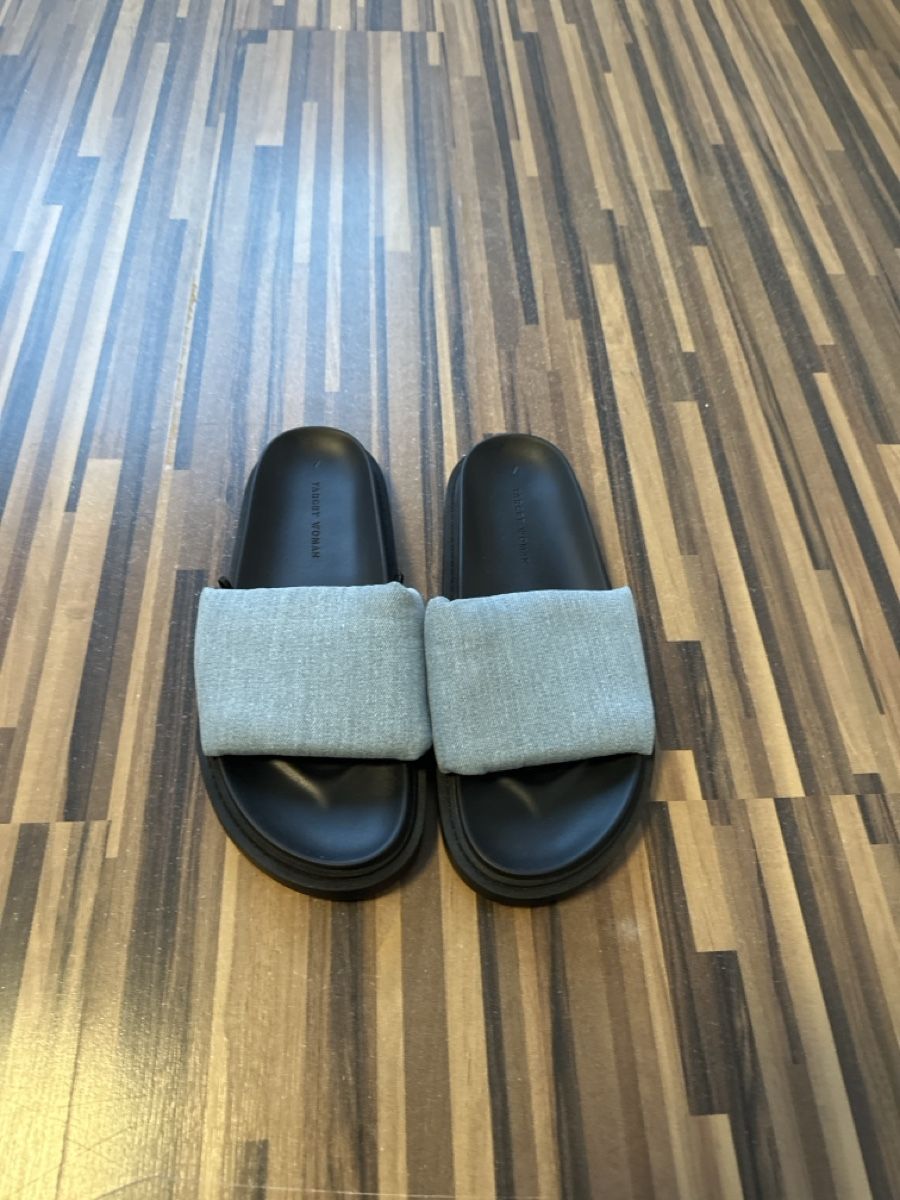 Damenschuhe: Sandalen / Schlappen Target – Neu und originalverpackt aus Oftringen von sonjax3
