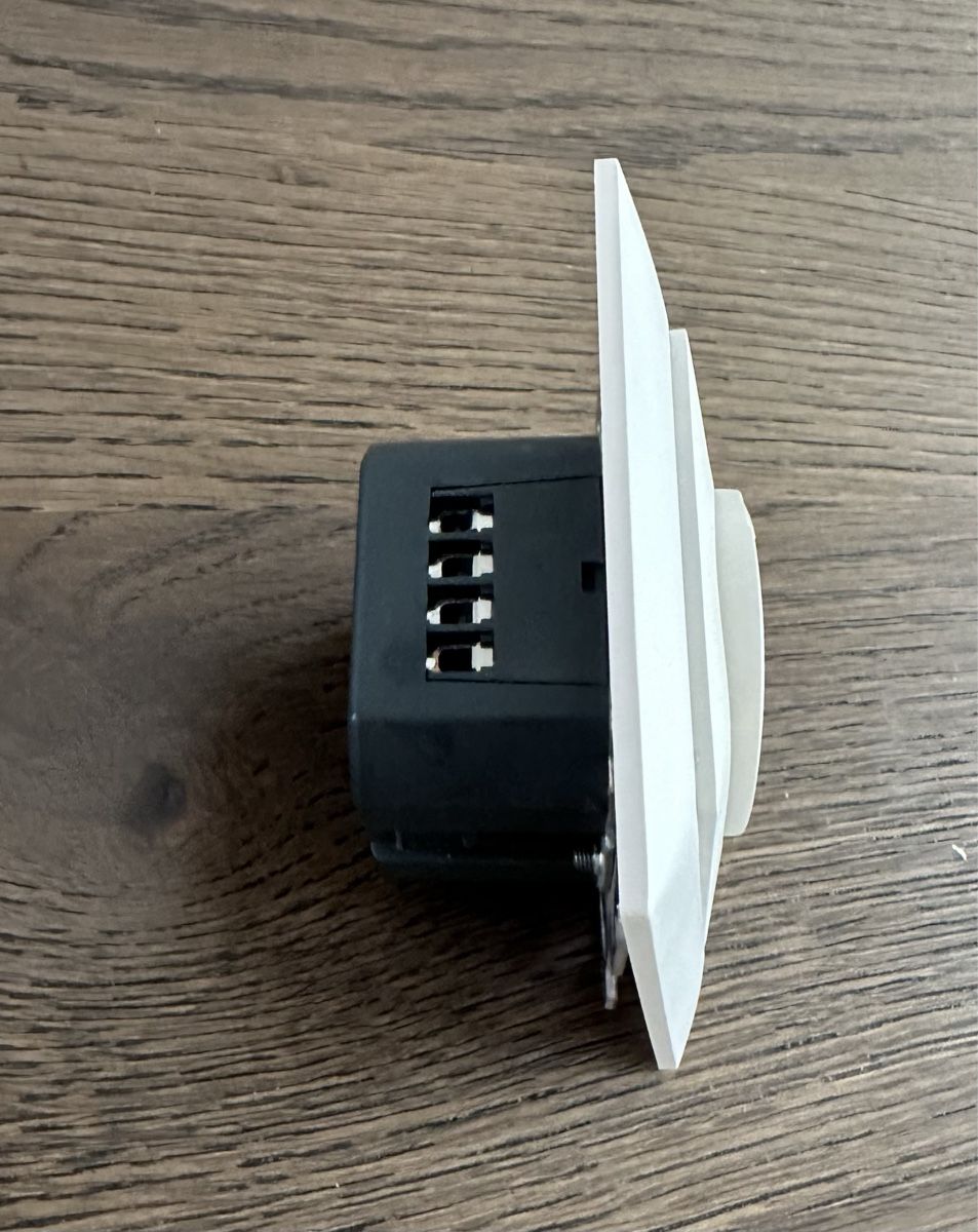 Interruttori: Dimmer Lichtschalter – Usato da Biel/Bienne venduto da kra_s8rv 1