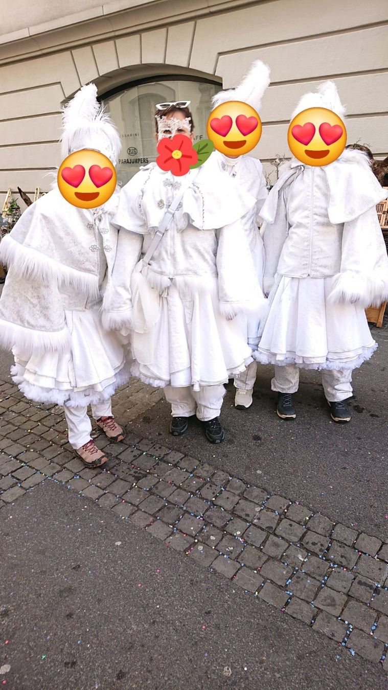Costumi: Fasnachtskleid - mehrteilig - Gr. 36/38 - "Schneeflocke" – Usato da Horw venduto da Irenes72
