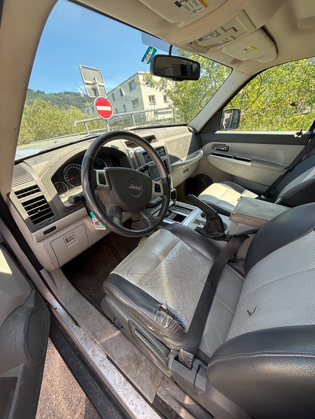 Jeep Autos: Jeep Cherokee 2.8 CRD – Défectueux à Rothenthurm par schwinger21 5