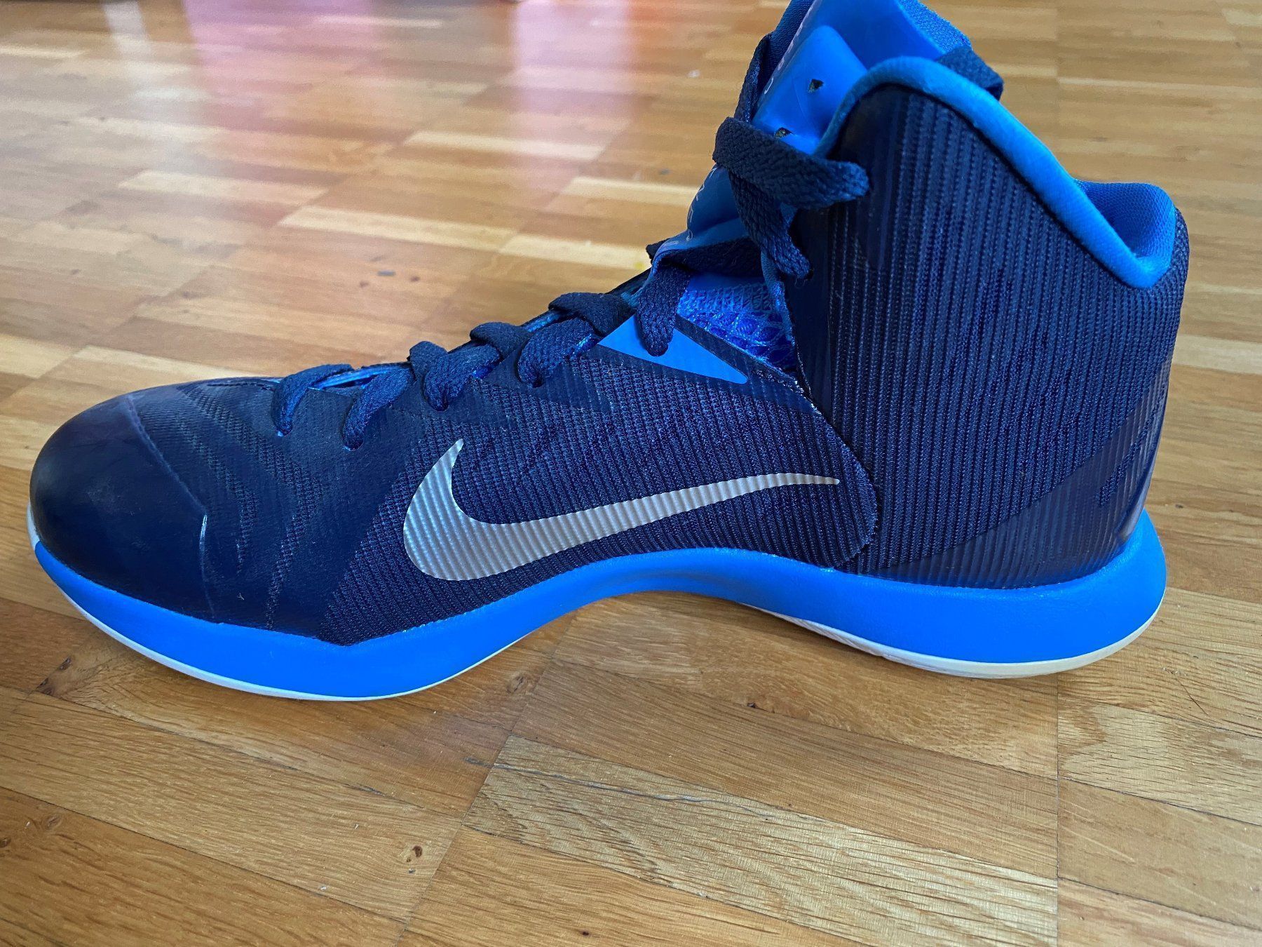 Nike Schuhe für Jungen: Nike Sneaker Lunar Hyperquickness blau Gr.39 blau kaum getra – Gebraucht aus Kastanienbaum von Muenchnerkindl1 2