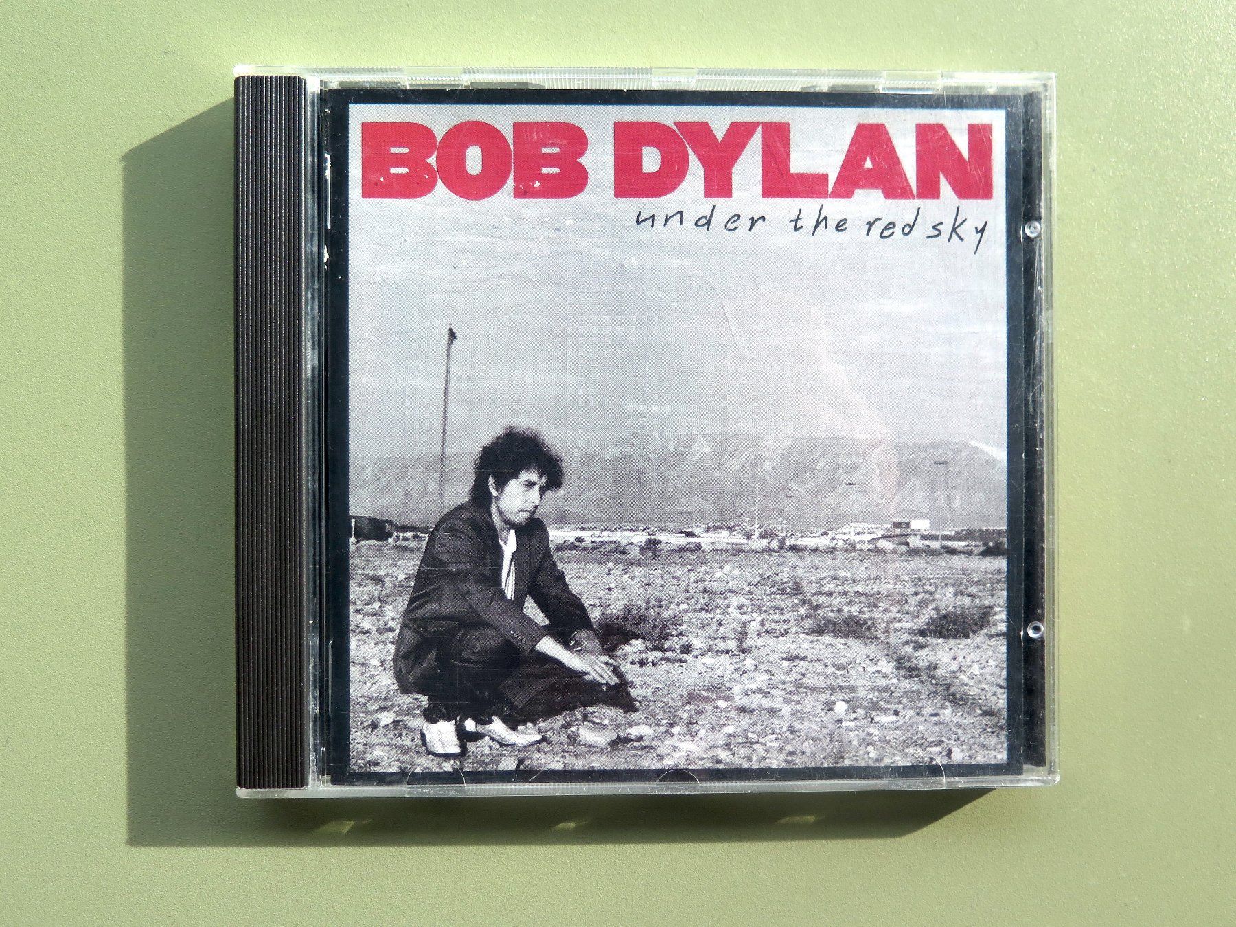 CD: (p) CD BOB DYLAN: Under the red sky, 1990 – Usato da Bern venduto da Balzamico