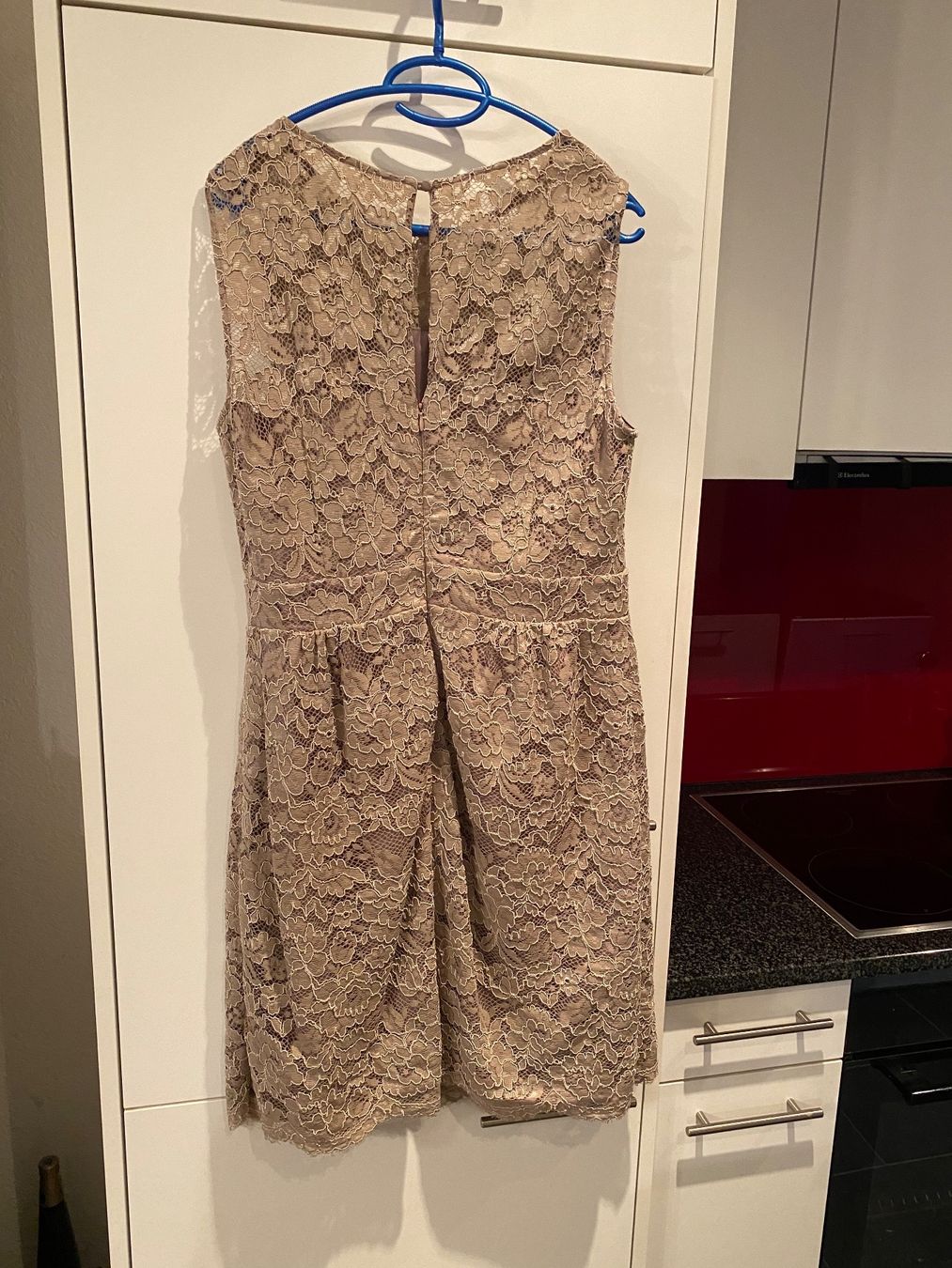 Kleider: Cocktailkleid Gr. 42 Apart – Gebraucht aus Hettlingen von BKH2021 1