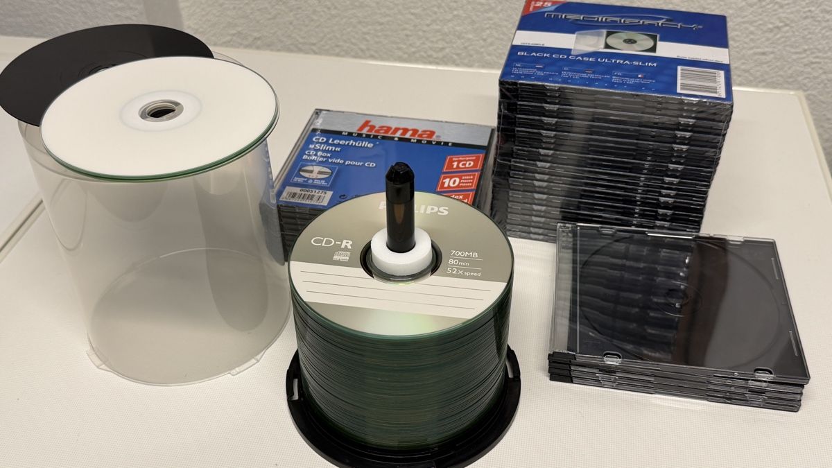CD & DVD vergini: CD à graver et boîtes slim  – Nuovo (secondo la descrizione) da La Russille venduto da Festler 1