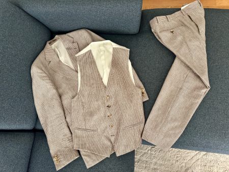 Anzug Herren, dreiteilig, beige-gestreift, Grösse 46