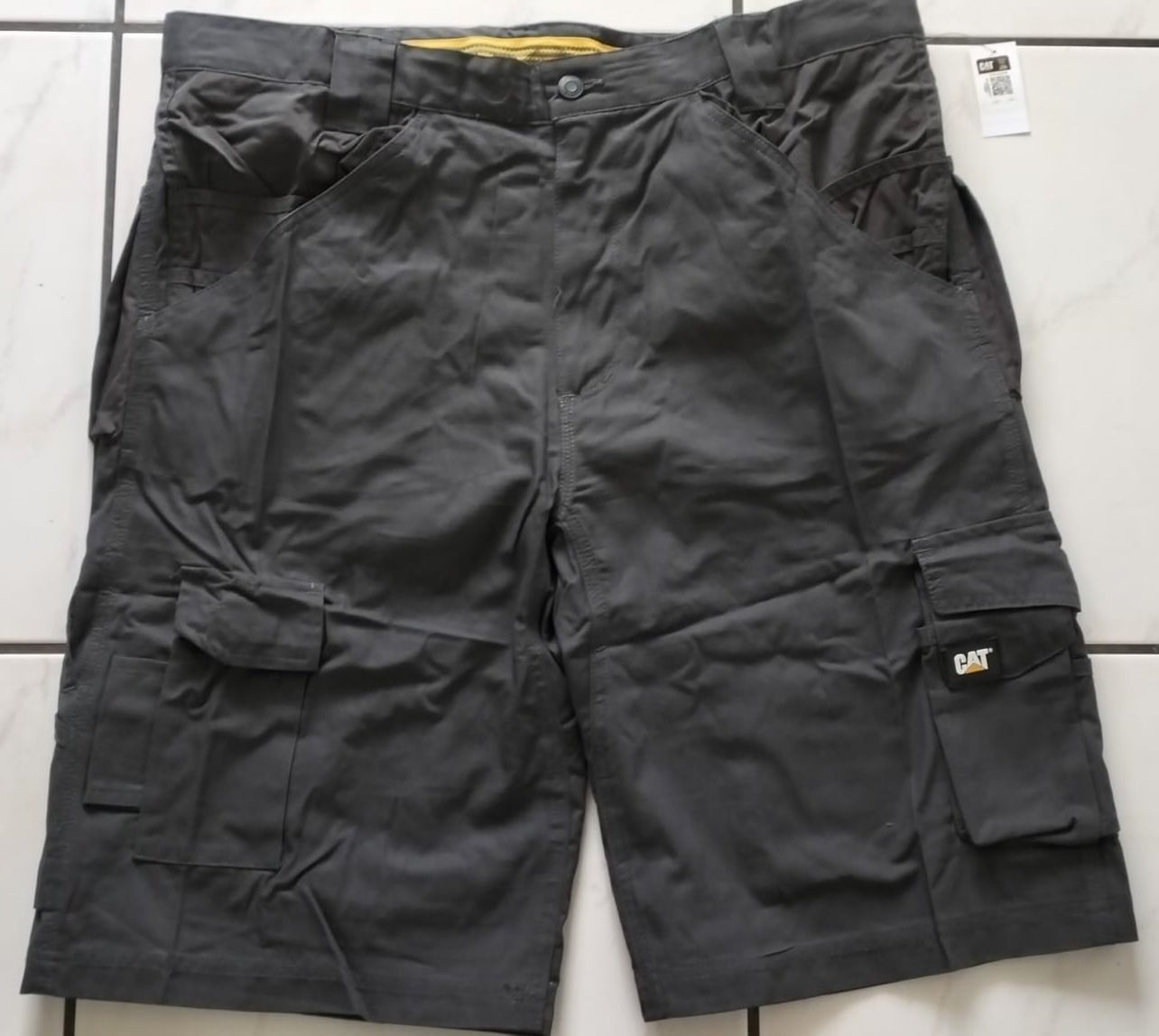 Caterpillar Pantaloni: CAT Arbeitsshorts W40 – Nuovo e nell'imballaggio originale da Dietikon venduto da Eylem79