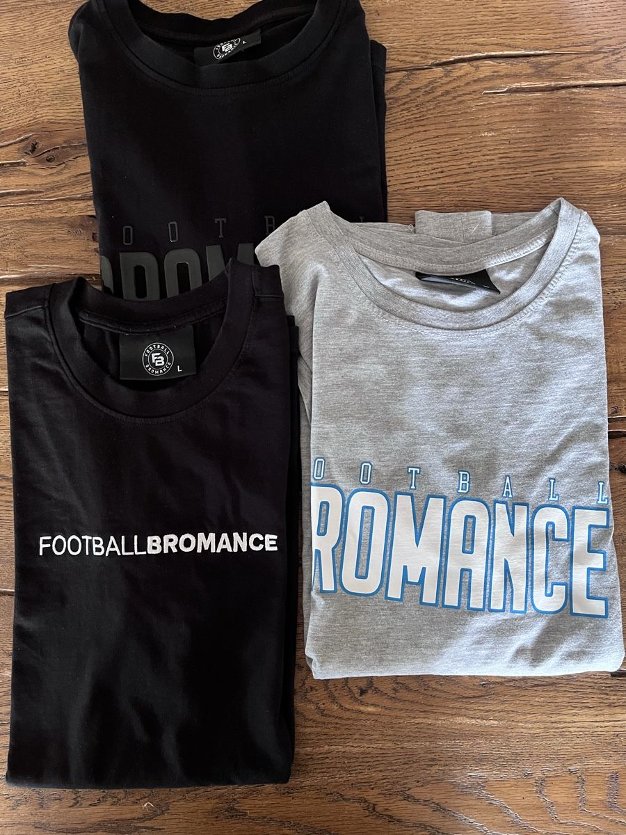 T-Shirts: Football Bromance Shirt – Neu (gemäss Beschreibung) aus Chur von Mbadimeischter