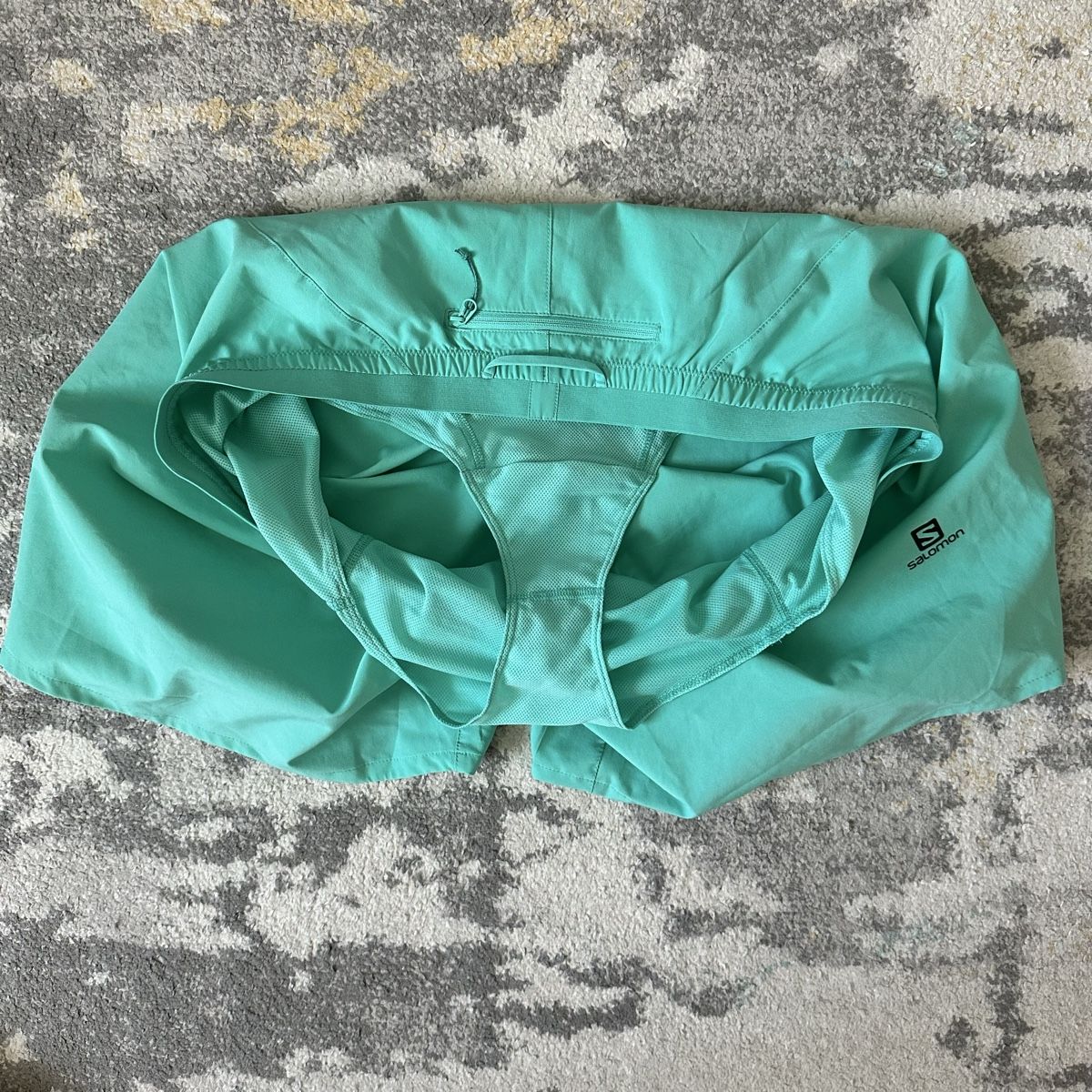 Salomon Pantalons: Salomon Laufshorts Gr. XL – Neuf (Voir description) à Thalwil par baz_vbc9 4