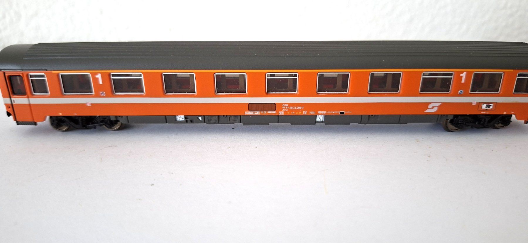 Arnold Modellini di ferrovie: Arnold ÖBB Amz  orange – Usato da Biberist venduto da Ntrains 1