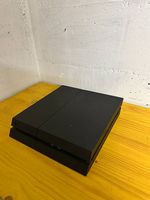 Sony PlayStation 4 1 TB  HDMI & Stromkabel, ohne Controller