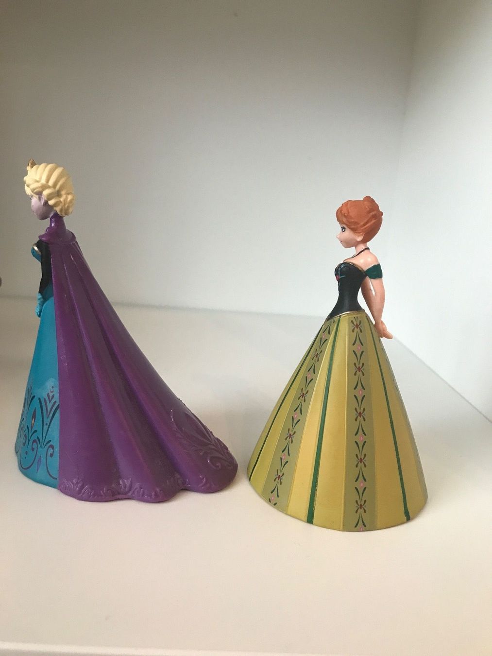 Disney Figuren: Disney Elsa und Anna Figuren – Neu und originalverpackt aus Andelfingen von Good_Quality 2