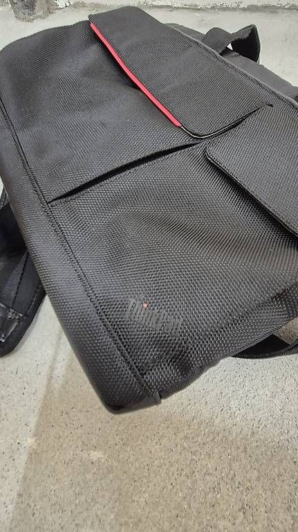 Taschen: Lenovo ThinkPad Laptoptasche  neuwertig – Gebraucht aus Luzern von jef_k9fb
