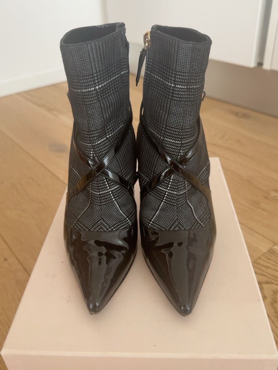 Scarpe da donna: Pollini Ankle Boots Gr.35 – Usato da Zürich venduto da IrinaIris 1