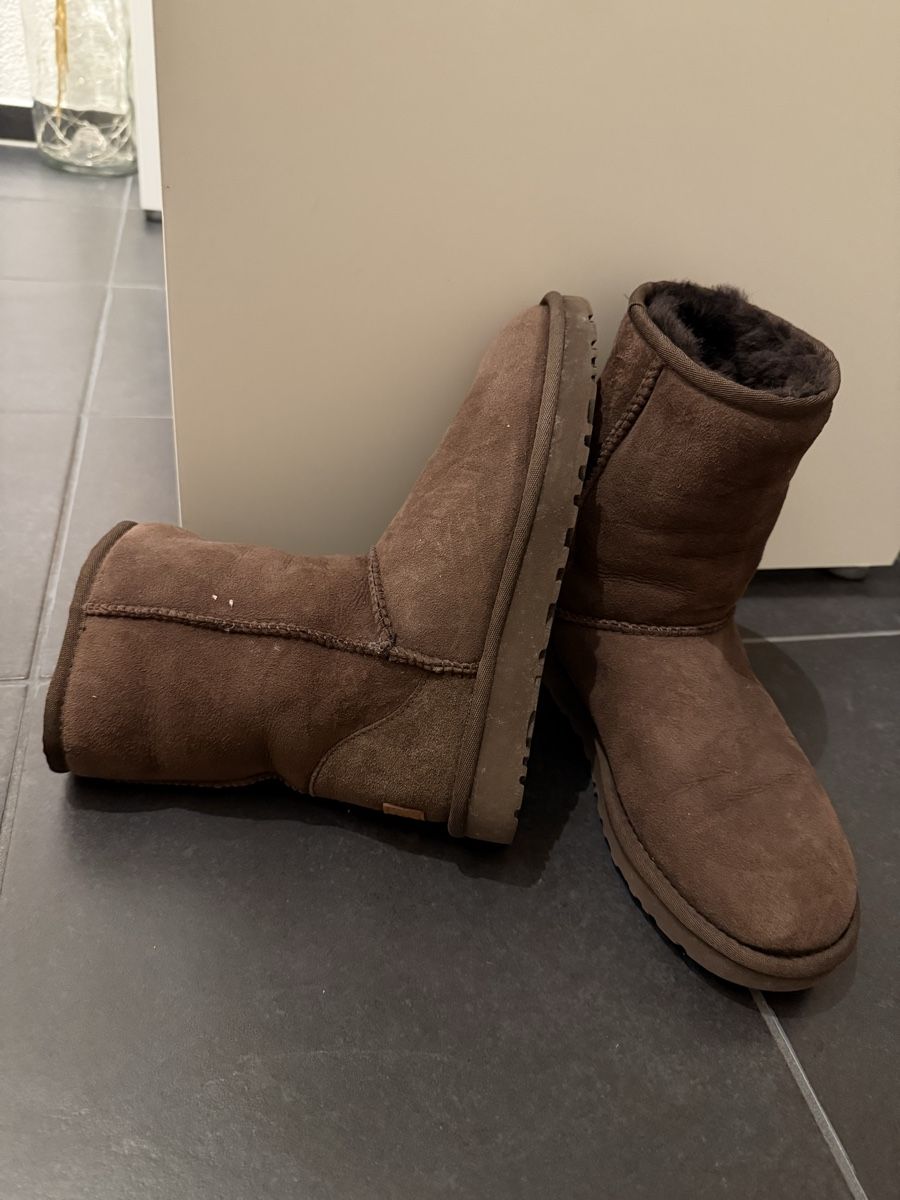 Scarpe da donna: Original UGG Boots, braun, Grösse 37 - Winterstiefel – Usato da Thalwil venduto da Vancud90 1