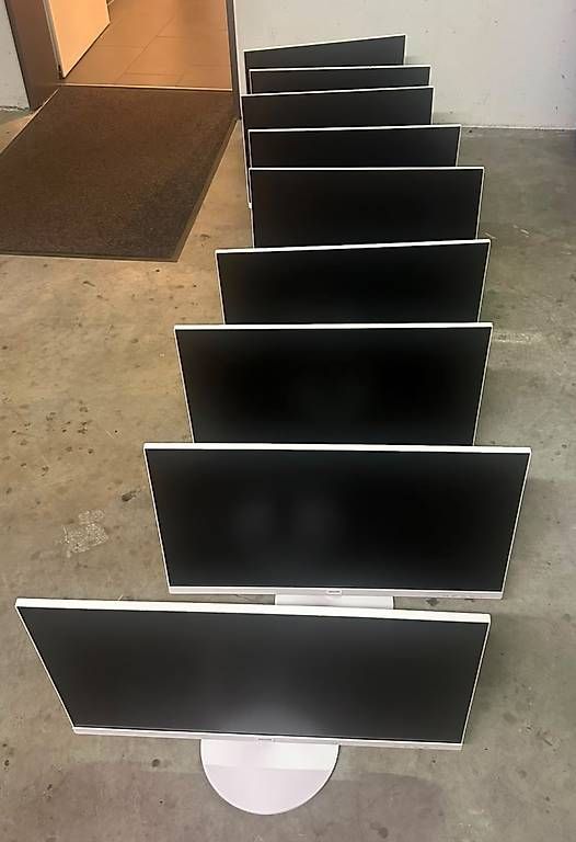 Ecrans: Philips Monitor V-Line  – D'occasion à Trübbach par nic_hgn9 1