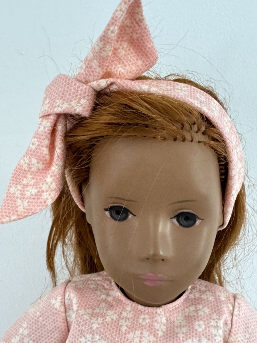 Poupées: Sasha Mädchenkleid – Neuf (Voir description) à Regensdorf par Rina49 1